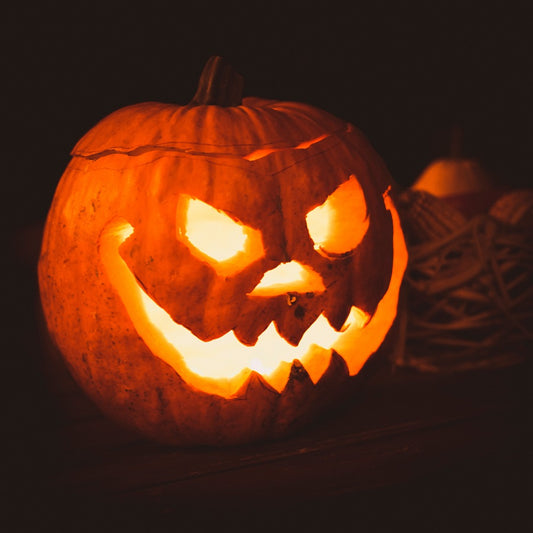 10 Spooky Cocktails to Celebrate Halloween - find our Liquor Store Online